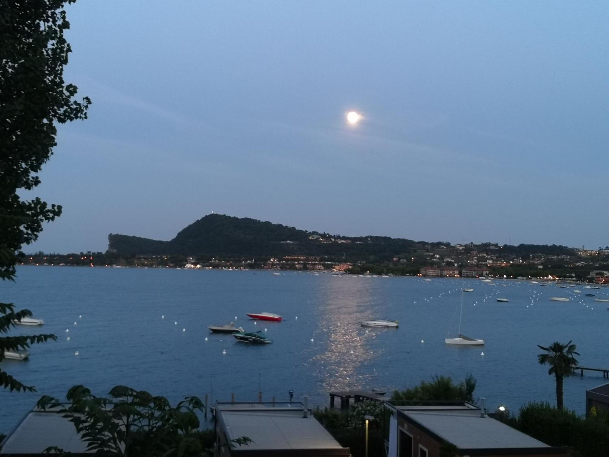 Note Di Lago Manerba del Garda Eksteriør bilde